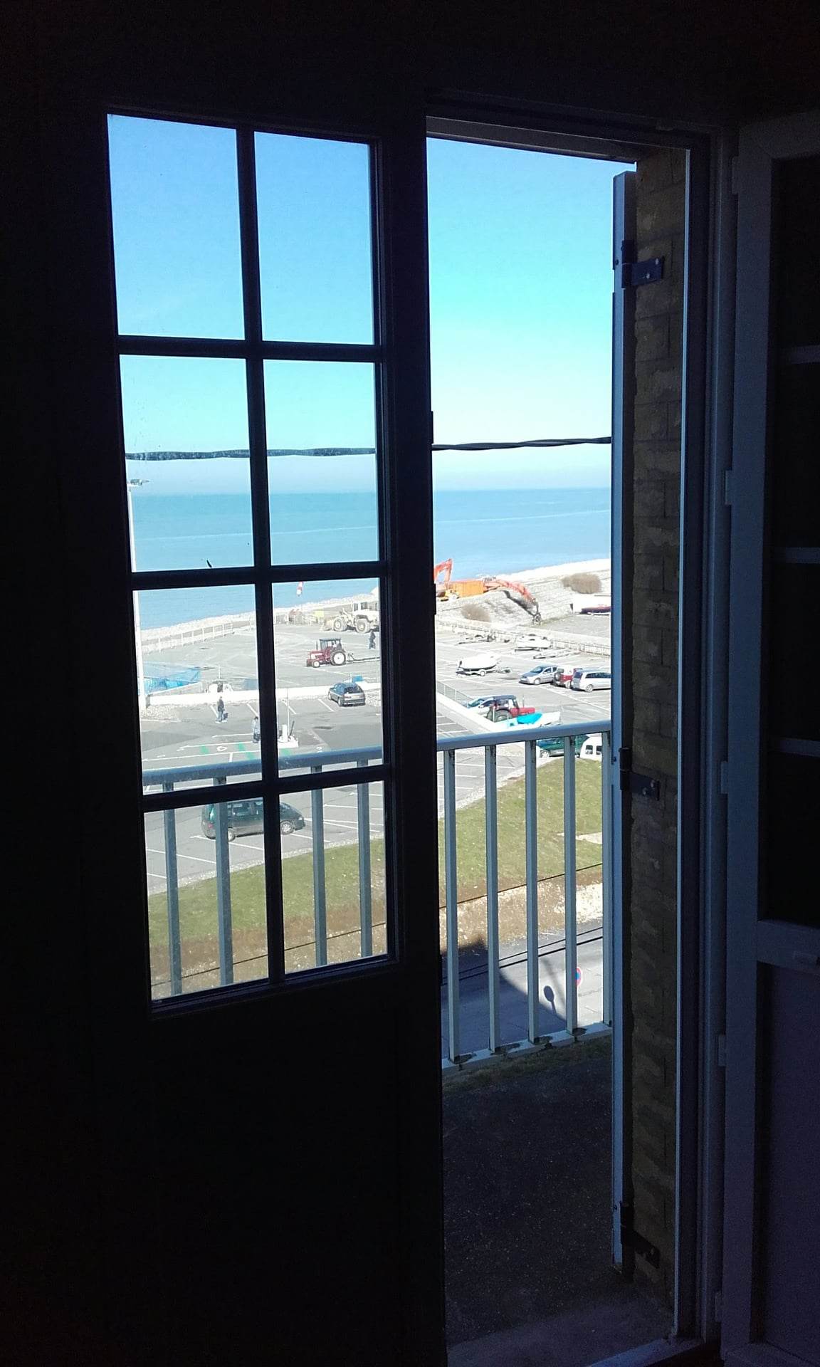 Vue mer depuis la fenêtre